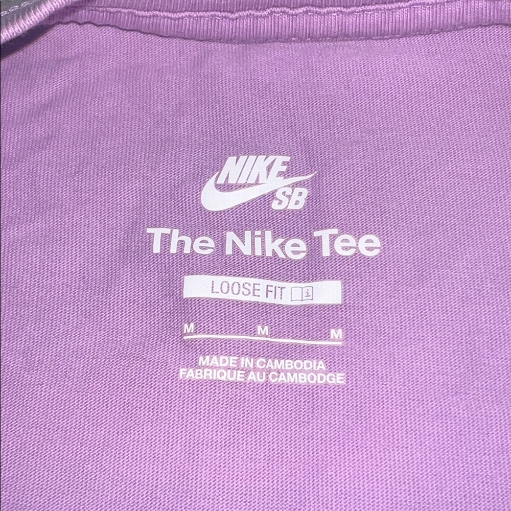 Nike SB  Purple T-Shirt with Black Tag , like new condition - Picture 6 of 8